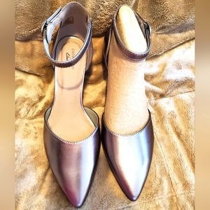 Clarks Edyth Pewter Pumps